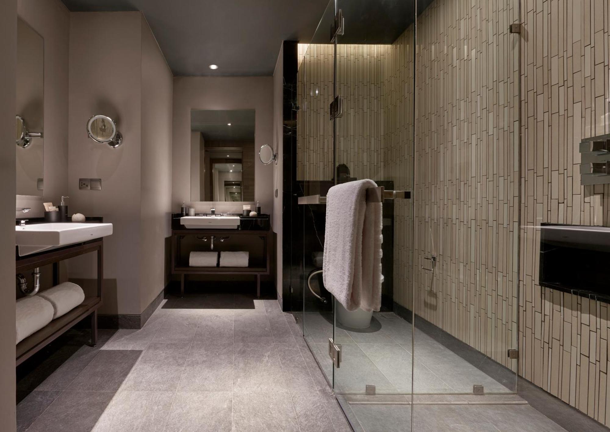Alila Scbd Jakarta Pokoj fotografie